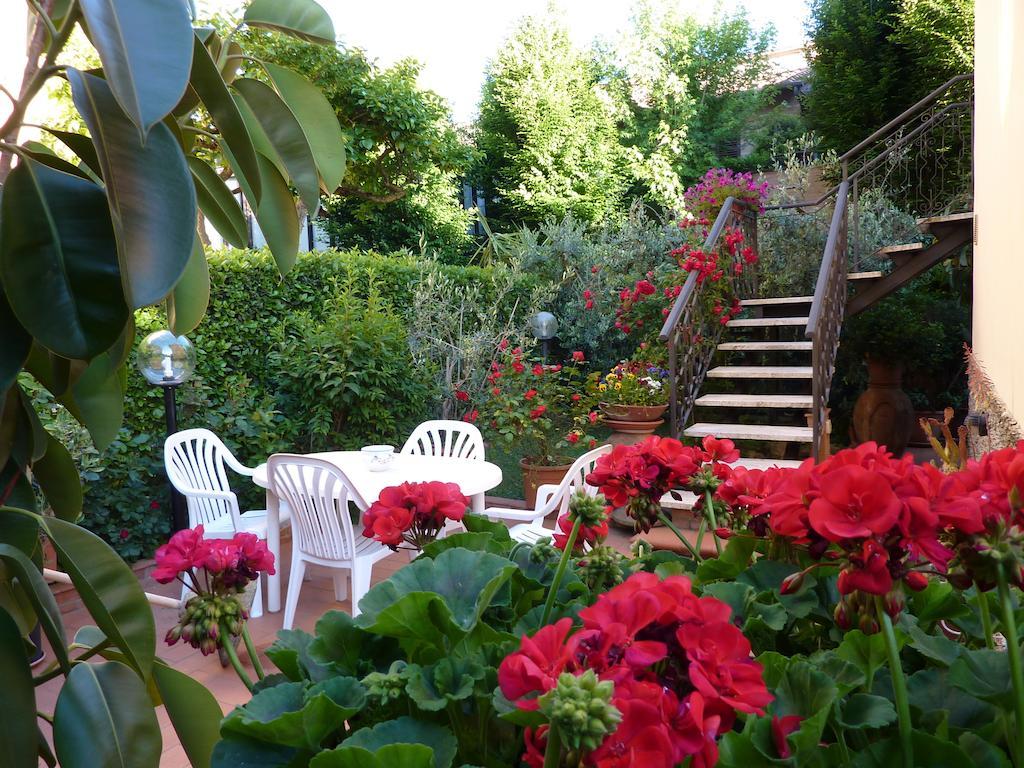 Primettahouse Hotel San Gimignano Buitenkant foto